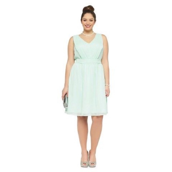 Tevolio | Chiffon V-Neck Bridesmaid Dress - Picture 7 of 7